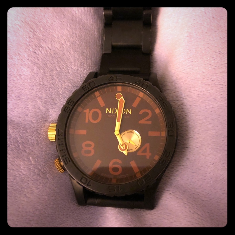 Nixon 51-30 Men’s Watch